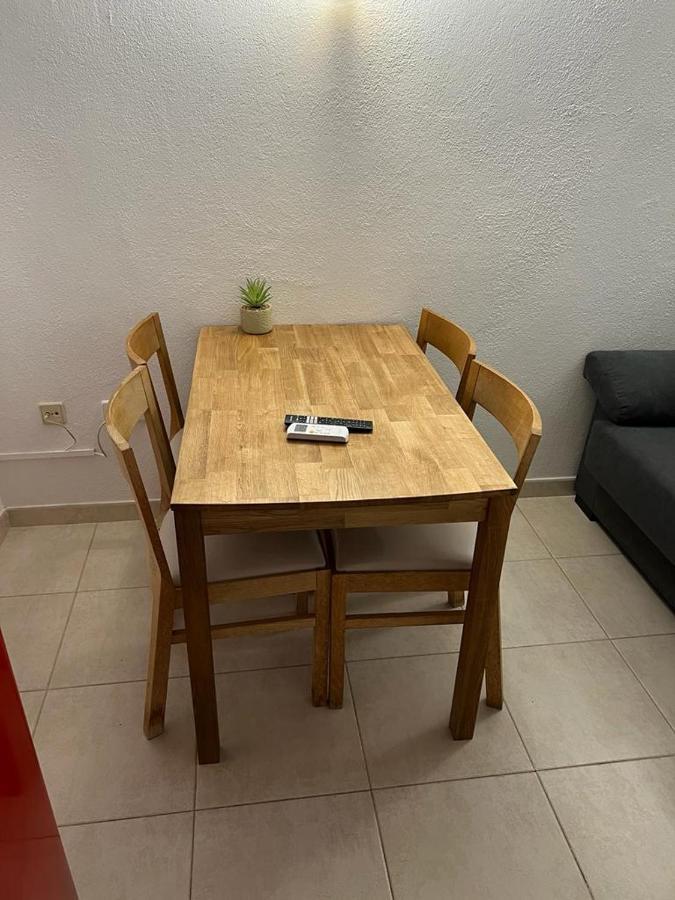 Apartament La Cova Peralada Ngoại thất bức ảnh